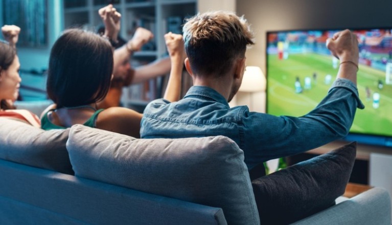 Cách kết nối kênh xem bóng miễn phí và tv tại nhà 2 Các cách kết nối kênh xem bóng miễn phí với TV